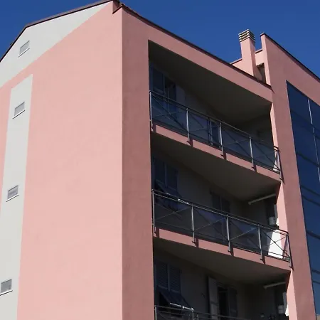 Apartment Welcoming House La Spezia